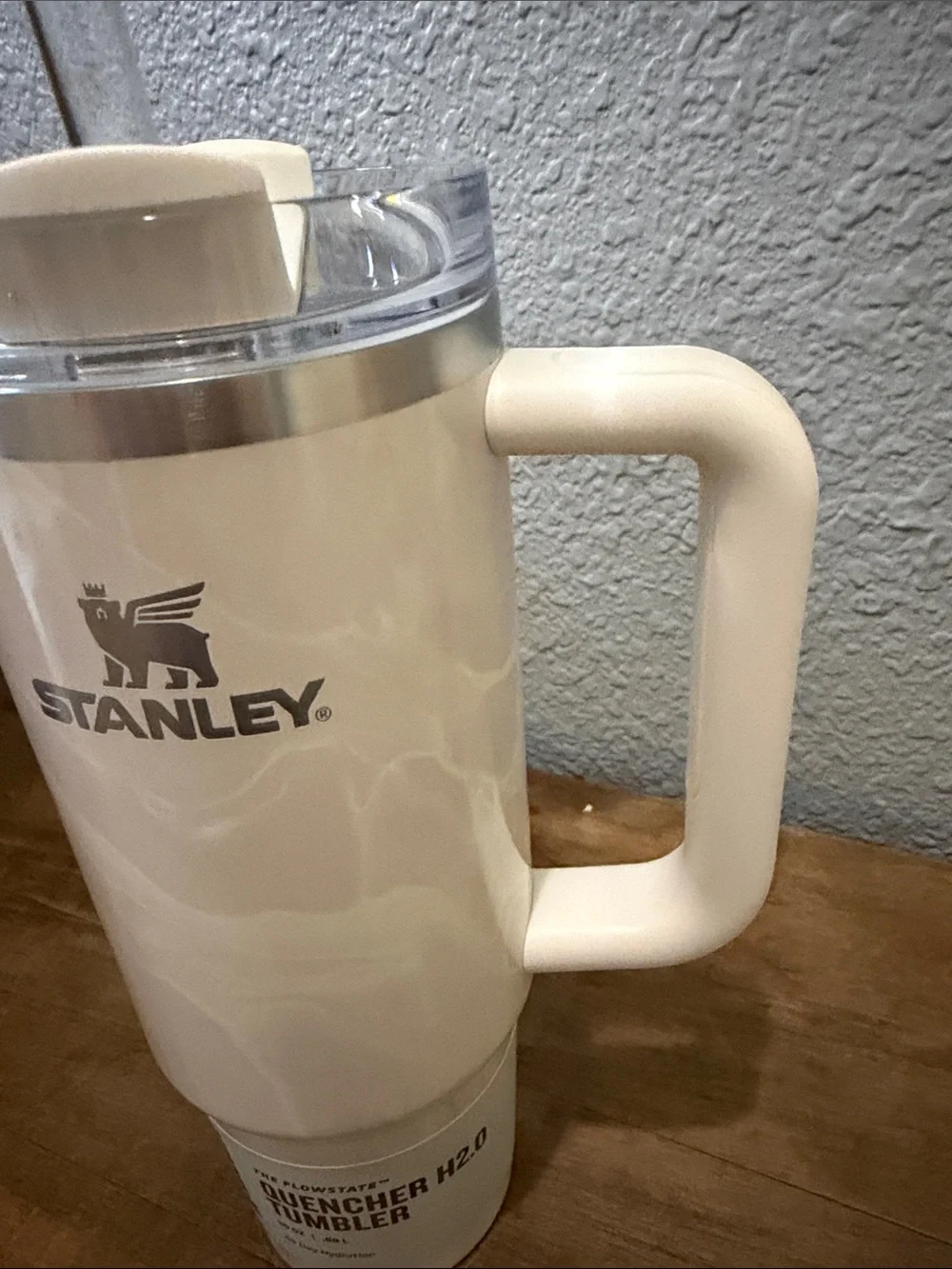 Stanley Cream Insulated Travel Tumbler with Handle 30oz NEW
